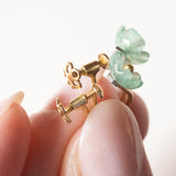 Orecchini vintage in oro giallo 18K con smeraldi, anni ‘40/‘50