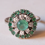 Vintage 14K white gold ring with emeralds (1.48ctw approx.) And diamonds (0.40ctw approx.), 60s / 70s