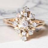 Anello vintage in oro giallo e in oro bianco 18K con diamanti (centrale di 0.10ct ca.), anni ‘60/‘70