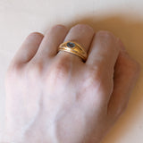 Vintage 18K gold band ring with blue topaz, 60s / 70s