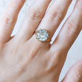 Vintage cocktail ring in 18K gold with blue spinel, 60s / 70s