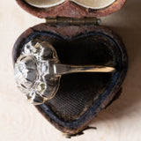 Anello a margherita antico in oro 18K e argento con diamanti di taglio vecchia miniera (1.15ctw ca.), seconda metà dell’800