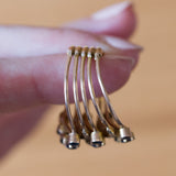 Anello harem vintage in oro 14K con zaffiri (1.20ctw ca.) e pietre bianche, anni ‘50