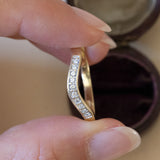 Vintage 14K gold "V" ring with diamonds (approx. 0.10ctw), 1970s
