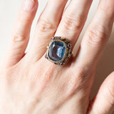 Anello vintage in stile antico in oro 18K e argento con zaffiro e rubini