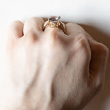 🌙 Anello moderno in oro 9K con topazio mistico