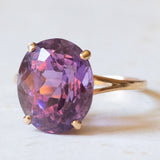 Vintage cocktail ring in 18K gold with dark purple amethyst, 1960s