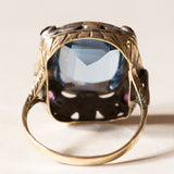 Anello vintage in stile antico in oro 18K e argento con zaffiro e rubini