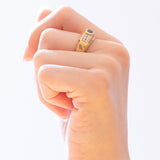 Anello vintage in oro giallo 18K con topazio blu e diamanti (0.56ctw ca.), anni '70/'80