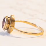Anello vintage in oro 18K con pasta di vetro viola, anni ‘50