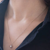 Collana con punto luce in oro bianco 18K con diamante di taglio vecchio di 0.31ct