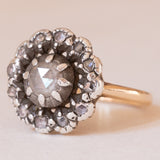 Anello vintage in stile antico a margherita in oro giallo 18K e argento con diamanti (centrale 0.40ct ca.), anni '60