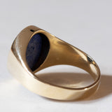 Anello antico da sigillo in oro 14K con lapislazzuli inciso, anni ‘30