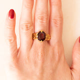 Anello vintage in oro giallo 18K con granato (4.50ct ca.), anni ‘60
