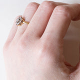 Anello vintage a margherita in oro 18K con diamanti (0.40ctw ca.), anni ‘60