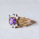 Vintage 18K gold ring with amethyst and white glass paste, 1940s / 1950s