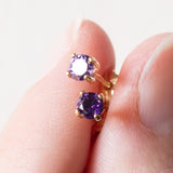 Orecchini vintage in oro 18K con paste di vetro viola, anni ‘70