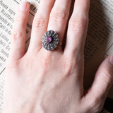 Anello a margherita vintage in stile antico in oro 18K e argento con rubino e diamanti