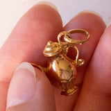 Ciondolo vintage a forma di caffettiera in oro 18K