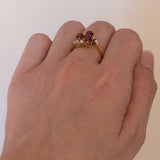 Vintage ring in 18K gold with rubies (1.30ctw approx.) And diamonds (0.10ctw approx.), 1970s