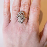 Anello vintage a forma di cestino di fiori in oro 18K, diamanti bianchi, diamanti fancy gialli e zaffiri, anni ‘60