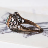 Anello antico in oro 18K e argento con smeraldo e diamanti di taglio rosetta, primi del ‘900