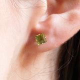 Orecchini vintage in oro 18K con peridoti, anni ‘70