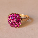 Vintage 18K gold ring with pink topazes, 1970s