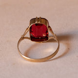 Anello vintage in oro 18K con pasta di vetro rosso, anni ‘50