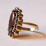 Anello vintage a margherita in oro 8K con granati, anni ‘60