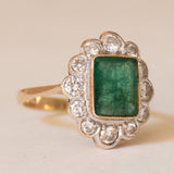 Bague marguerite en or 14 carats avec émeraude (environ 1,50 ct) et diamants (environ 0,80 ct), années 1940/1950