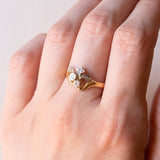 Anello vintage in oro 18K e argento con diamanti e pietra bianca, anni ‘50