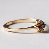 Anello vintage in oro 18K con rubini e diamanti, anni ‘80