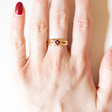 Anello vintage in oro giallo 18K con rubini, anni ‘70