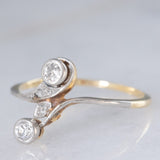 Anello Art Nouveau in oro giallo e bianco 14K con diamanti (0.12ctw ca.), anni ‘20