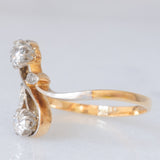 Anello Art Nouveau in oro giallo e bianco 14K con diamanti di taglio vecchia miniera (0.30ctw ca.) e di taglio rosetta, anni ‘20