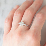 Anello a fiore vintage in platino con diamanti di taglio brillante (1ctw), anni ‘80