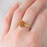 Anello da cocktail vintage in oro giallo 9K con scapolite (1.36ct ca.)