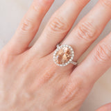 Anello a margherita vintage in platino con morganite (5.20ct) e diamanti (0.85ctw), anni ‘2000