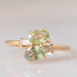 Toi et Moi vintage in oro giallo 14K con zaffiri verdi sintetici (1ctw ca.) e diamanti