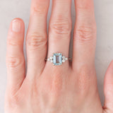 Anello vintage in platino con acquamarina (1.40ct ca.) e diamanti (0.18ctw ca.), anni ‘70