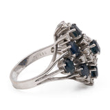 Anel vintage em ouro branco 14K com safiras (aprox. 2.50 ct) e diamantes (aprox. 0.48 ct), década de 60.