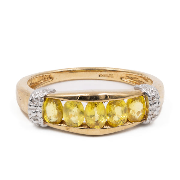 Anello vintage in oro giallo 9k con zaffiri gialli e diamanti