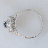 Anello ballerina in platino con zaffiro (0.64ct) e diamanti (0.50ctw), anni ‘80