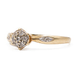Anello a fiore vintage in oro giallo 9K con diamanti di taglio brillante (0.10ctw ca.)