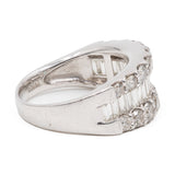 Anello vintage in platino 900 con diamanti di taglio brillante e baguette per un totale di 2ct