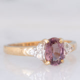 Trilogy in oro giallo 9K con zircone rosa (1.36ct ca.) e zaffiri bianchi