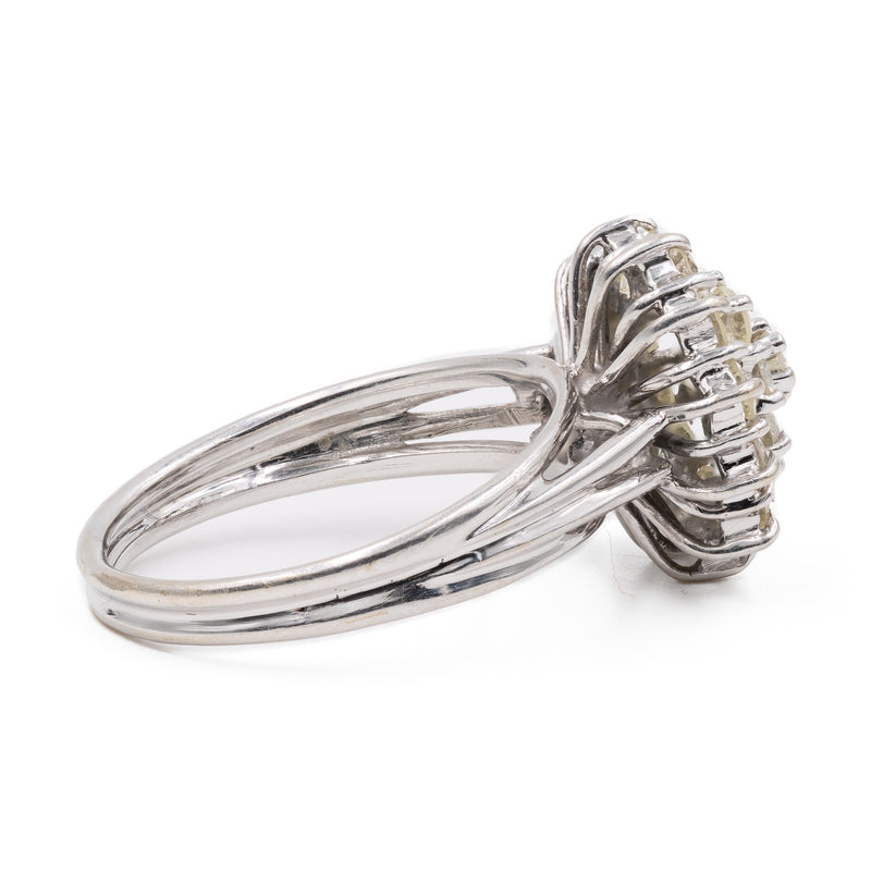 Anello vintage in oro bianco 18k e diamanti di taglio brillante (0,90ctw), anni '60