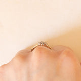 Anello a fiore vintage in oro giallo e bianco 9K con diamanti (0.10ctw ca.), anni ‘70