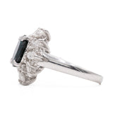 ANELLO A FIORE IN PLATINO CON ZAFFIRO AUSTRALIANO (2.26CT) E DIAMANTI (0.84CTW)